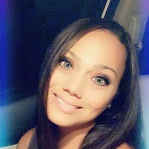 Meet your Posher, Keri